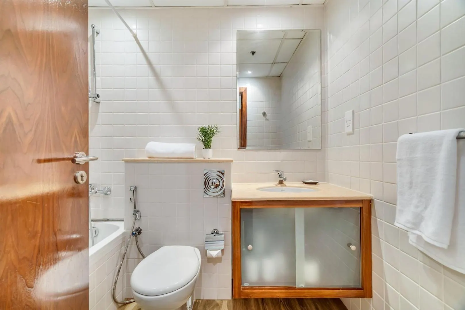 Guestready - Contemporary Living In Dubai Marina Apartment